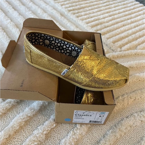 TOMS Classics Gold Glitter — EUC - Picture 2 of 3